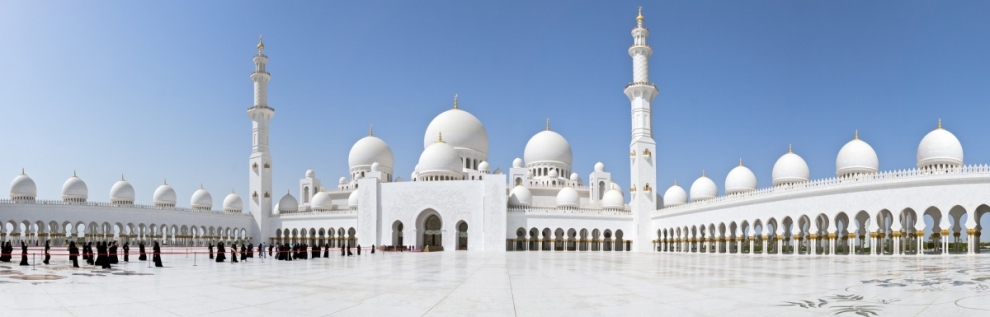 Sheikh Zayed Moschee Abu Dhabi Panorama (Michael Eichler / stock.adobe.com)  lizenziertes Stockfoto 
Infos zur Lizenz unter 'Bildquellennachweis'